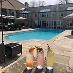 Feversham Arms & Verbena מלון הלמסלי