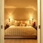 Feversham Arms & Verbena מלון הלמסלי