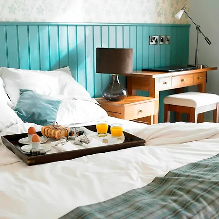 Feversham Arms & Verbena 헴슬리