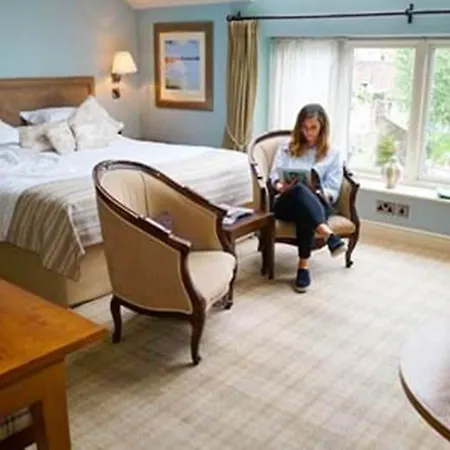 Feversham Arms Hotel&verbena