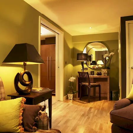 Feversham Arms & Verbena Hotel 4*